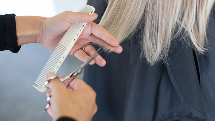 Menține &icirc;ntotdeauna părul hidratat