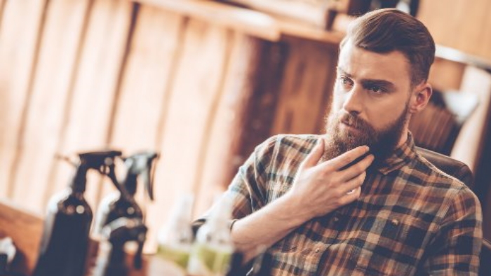 &Icirc;ngrijirea bărbii pas cu pas: metode, produse, trucuri