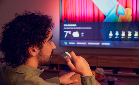 Funcţia de control vocal de pe Smart TV, mobil