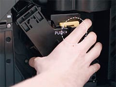 Nu se poate scoate unitatea de preparare din espressorul Philips Saeco